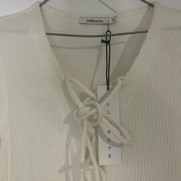 Knit long sleeve crisscross front top - Picture 2 of 2